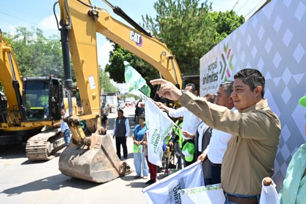 RICARDO GALLARDO PONE FIN A INUNDACIONES EN PRIVADAS DE LA HACIENDA