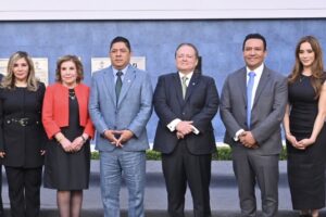 SAN LUIS RECIBE A LÍDERES DEL NOTARIADO NACIONAL