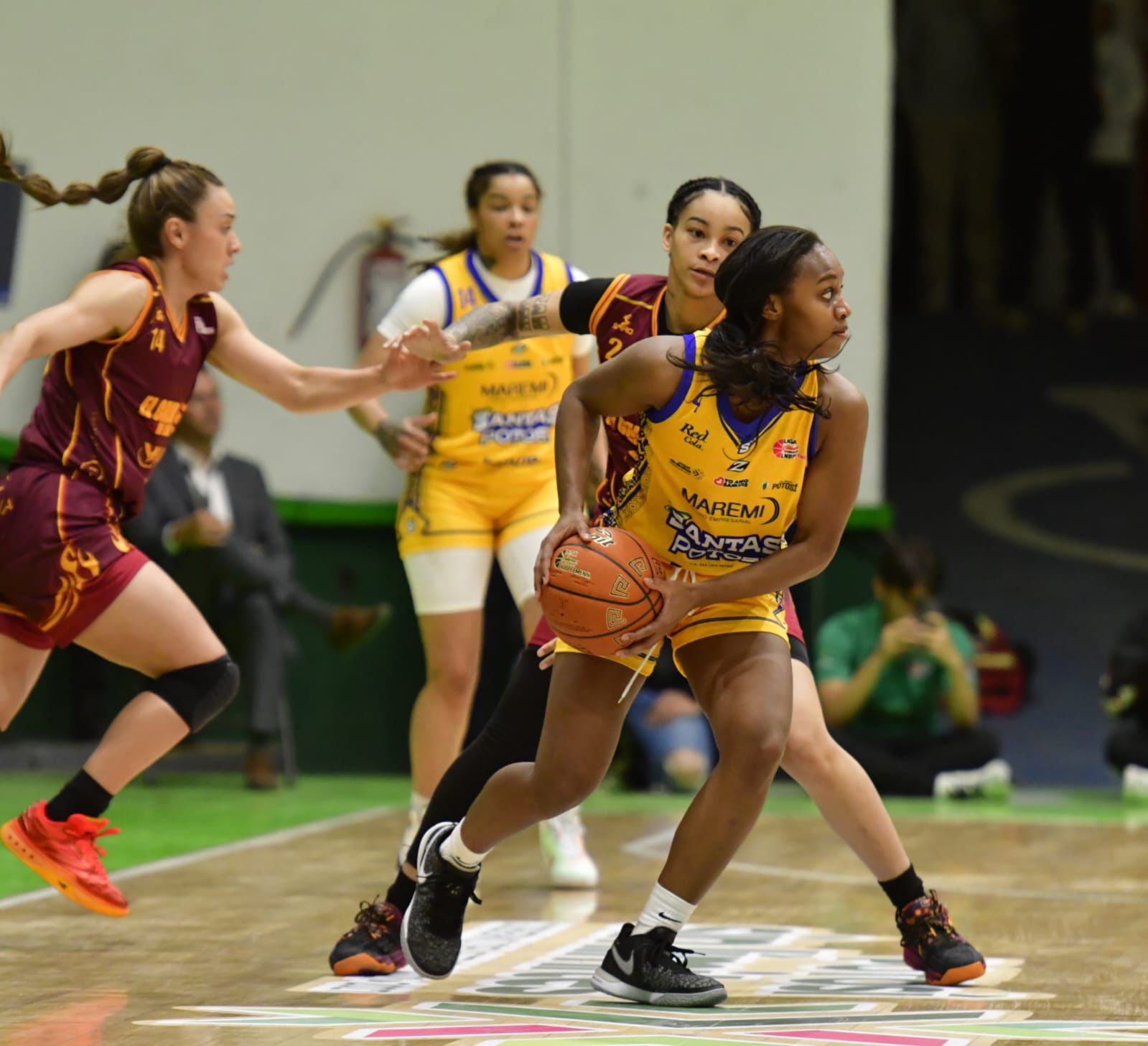 Santas del Potosí caen ante el Calor de Cancún