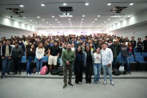 UNIVERSIDAD POLITÉCNICA ACERCA A ESTUDIANTES AL MUNDO INDUSTRIAL