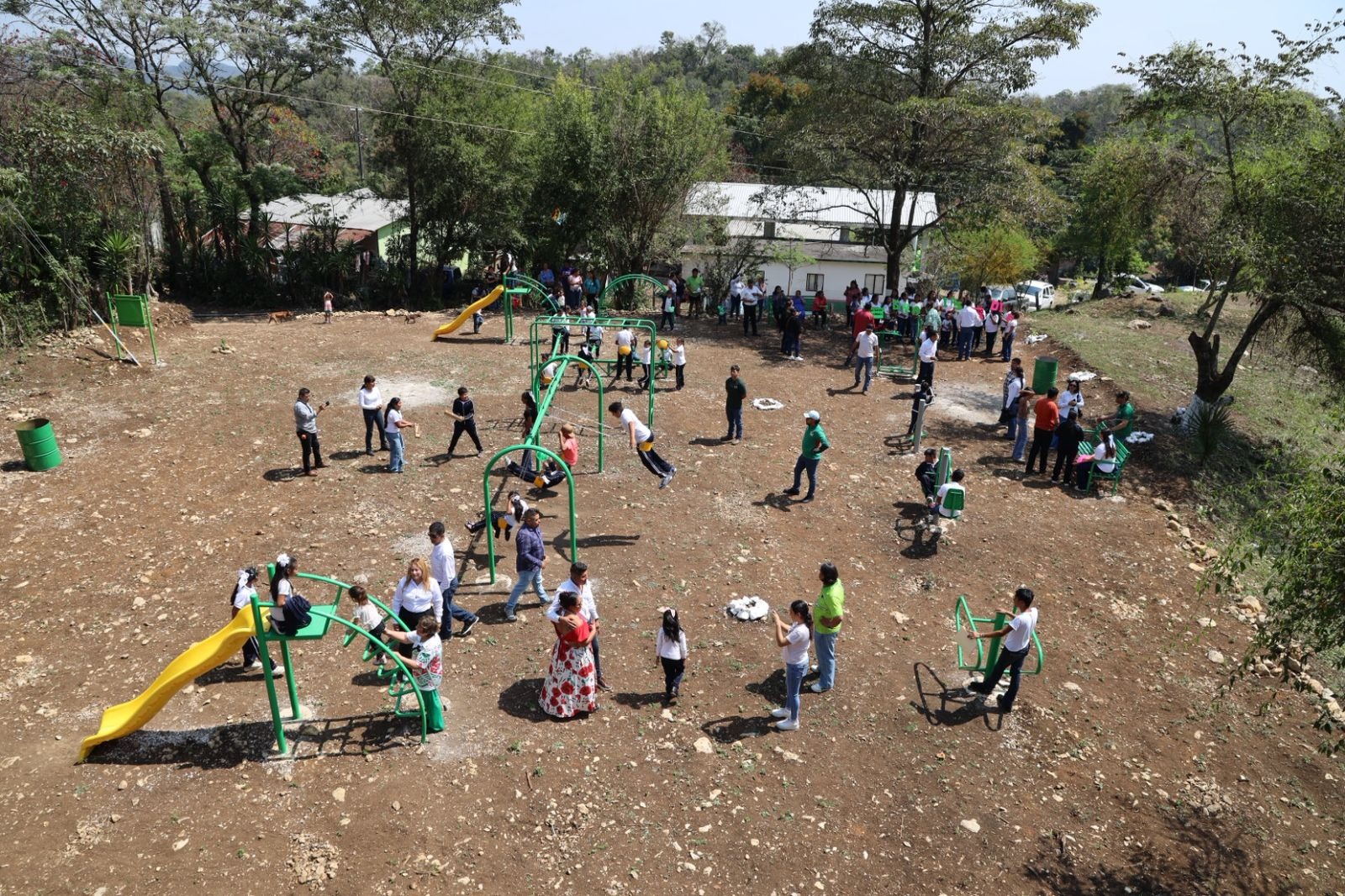 GOBIERNO ESTATAL IMPULSA ESPACIOS RECREATIVOS EN LA REGIÓN MEDIA