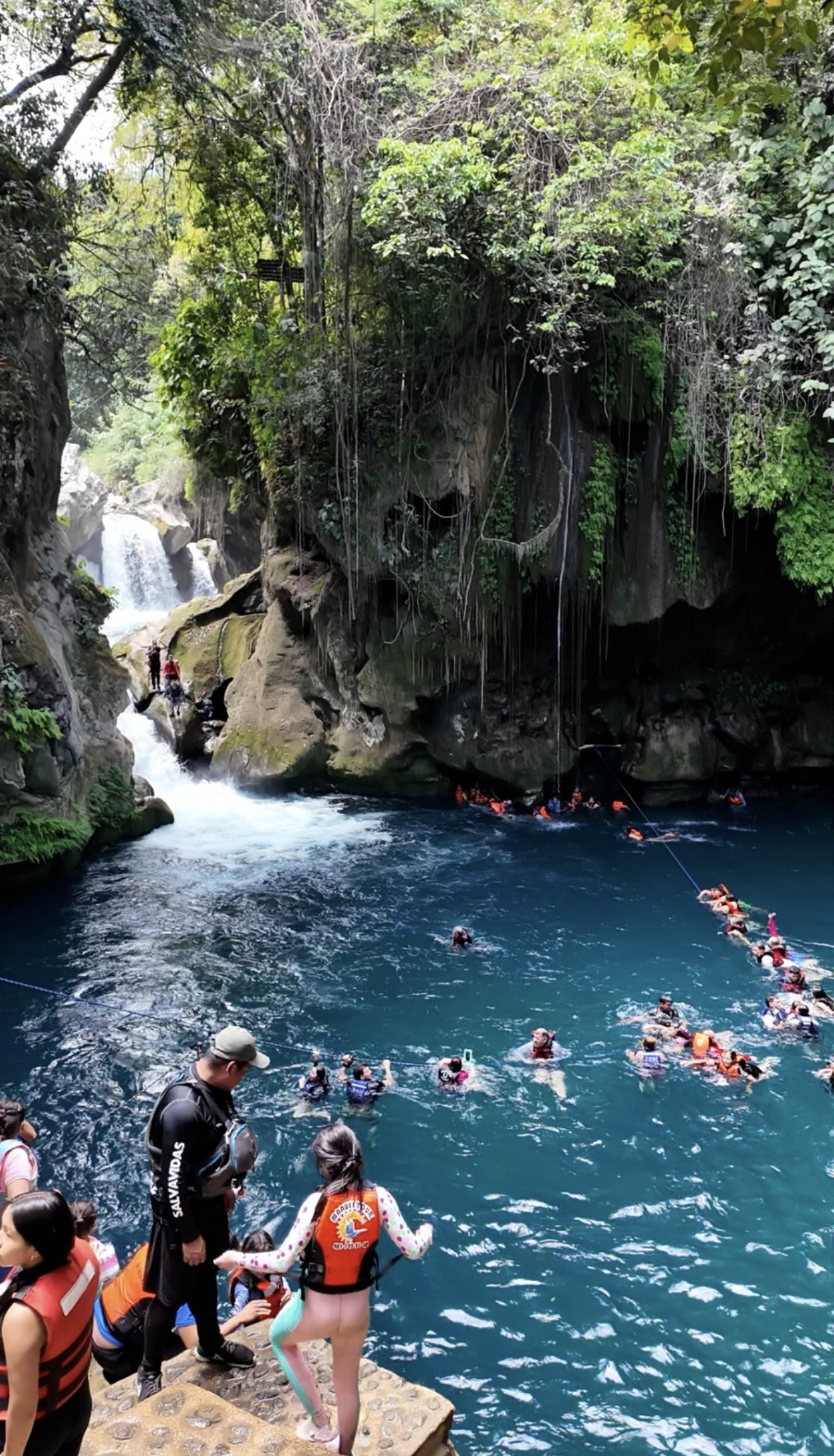 PUENTE DE DIOS CAUTIVA A VISITANTES EN EL CORAZÓN DE TAMASOPO