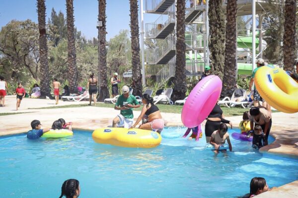 FAMILIAS LLENAN PARQUES ESTATALES EN SEMANA SANTA