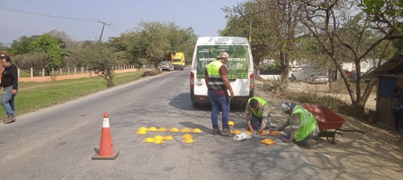 GOBIERNO ESTATAL MEJORA 289 KILÓMETROS DE CAMINOS EN MARZO