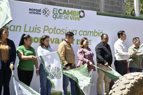 RICARDO GALLARDO ARRANCA PAVIMENTACIÓN TOTAL DE CALLES EN COLONIA LOS LIMONES