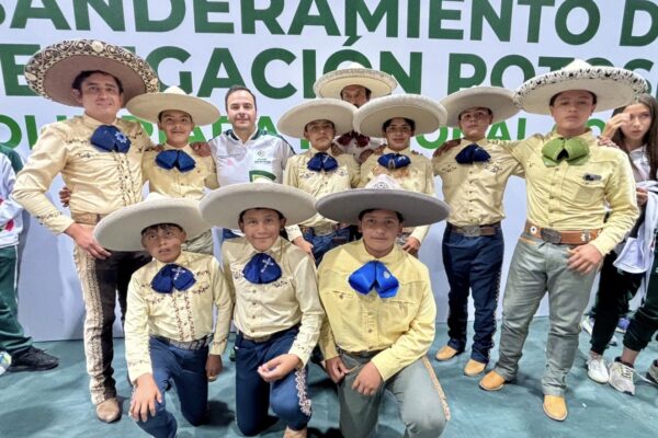 SAN LUIS ABANDERA A SU DELEGACIÓN PARA OLIMPIADA NACIONAL 2026
