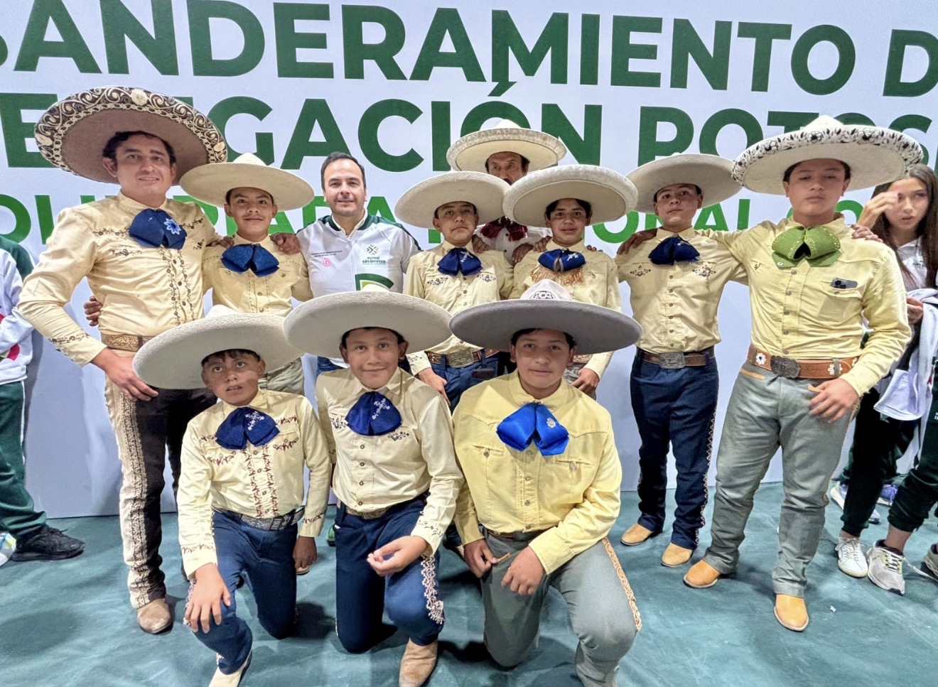 SAN LUIS ABANDERA A SU DELEGACIÓN PARA OLIMPIADA NACIONAL 2026