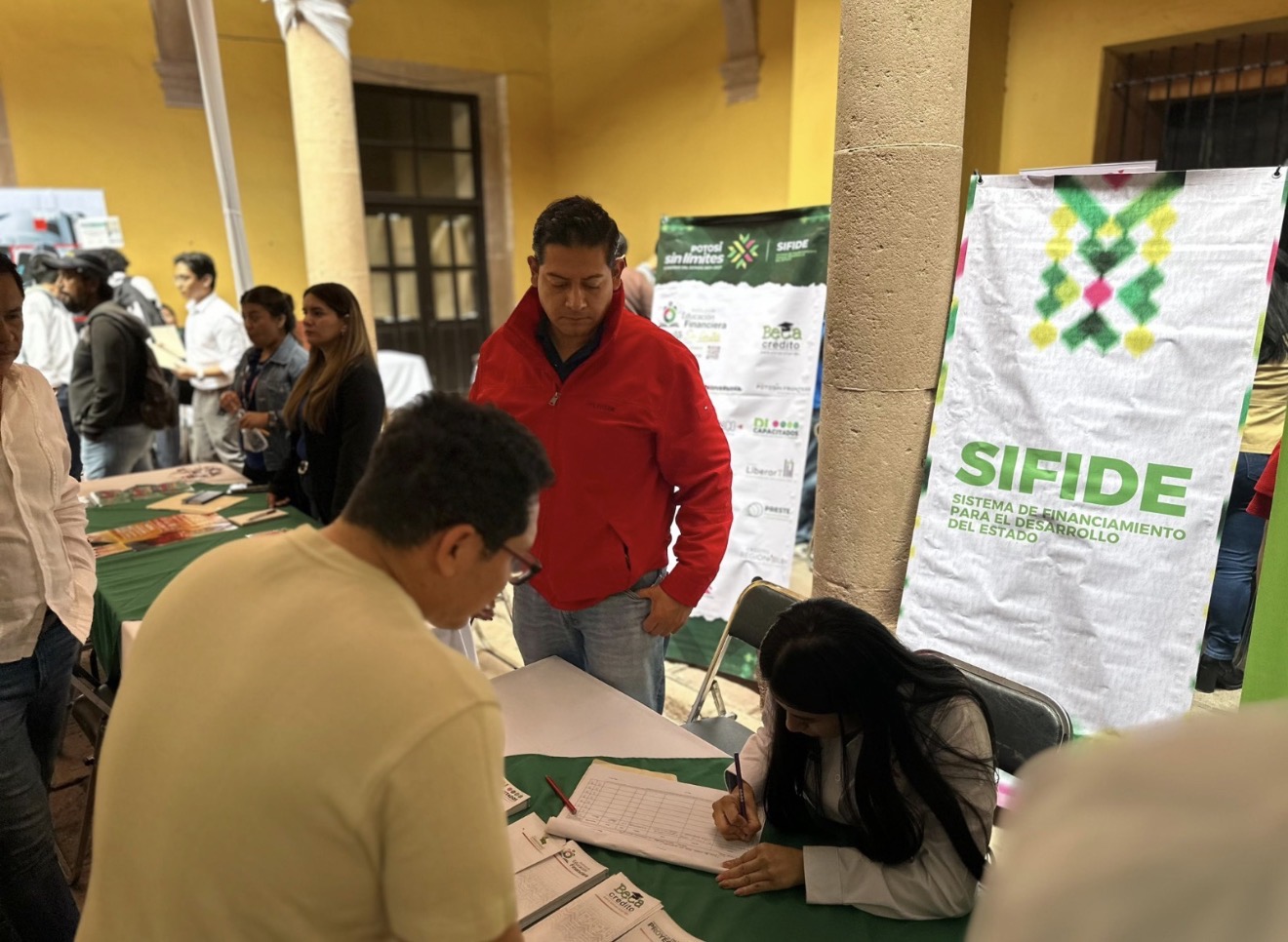 GOBIERNO ESTATAL IMPULSA ECONOMÍA FAMILIAR CON MÁS DE 18 MILLONES DE PESOS EN ABRIL