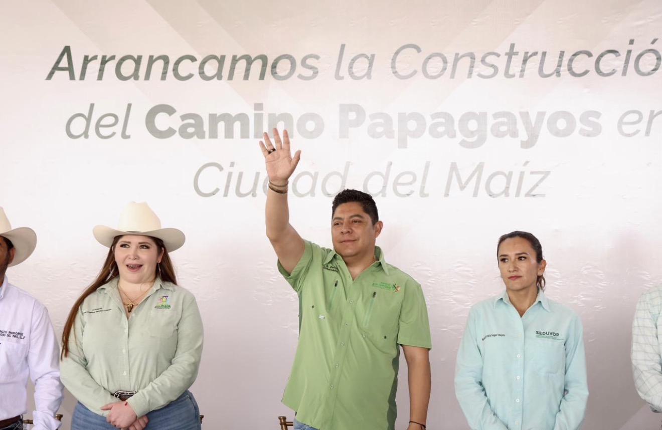 RICARDO GALLARDO LLEVA MÁS OBRA VIAL Y DEPORTIVA A CIUDAD DEL MAÍZ