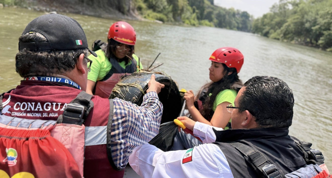RETIRAN MÁS DE 18 TONELADAS DE RESIDUOS EN LA PRIMERA JORNADA DE LIMPIEZA DEL RÍO VALLES 2026