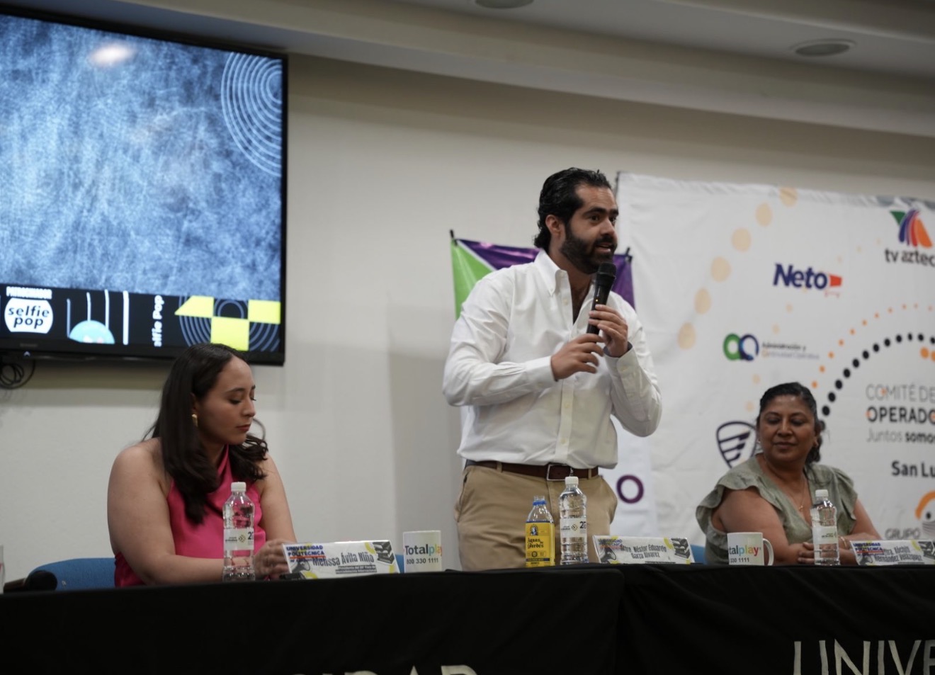 UNIVERSIDAD POLITÉCNICA IMPULSA FORO DE MERCADOTECNIA INTERNACIONAL