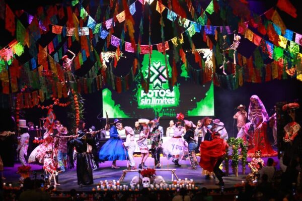 EL GOBERNADOR DEL ESTADO RICARDO GALLARDO LLEVA LA IDENTIDAD Y GRANDEZA DEL XANTOLO A TODO SAN LUIS POTOSÍ