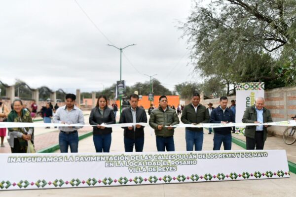 EL GOBERNADOR RICARDO GALLARDO ENTREGA NUEVAS CALLES EN VILLA DE REYES
