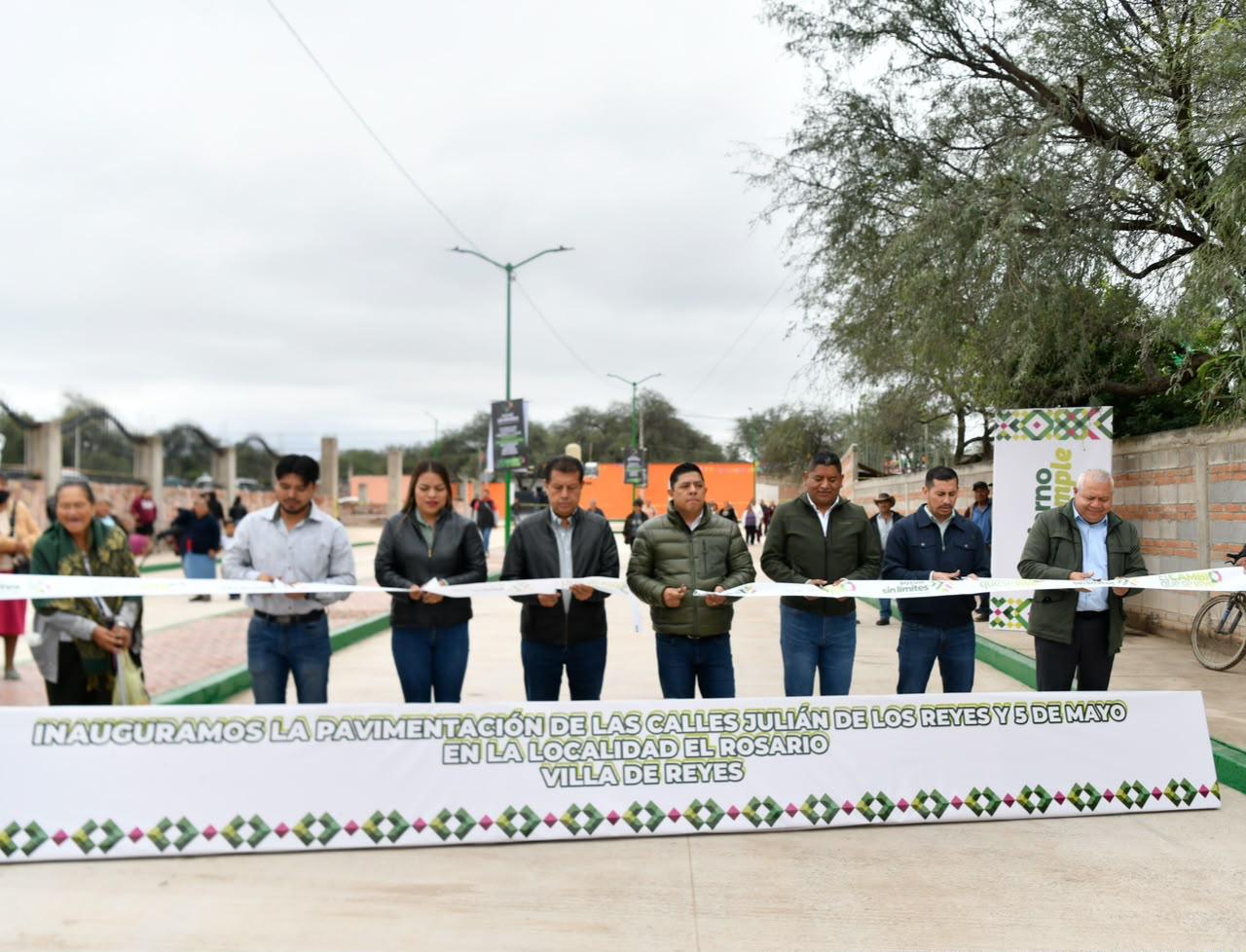 EL GOBERNADOR RICARDO GALLARDO ENTREGA NUEVAS CALLES EN VILLA DE REYES