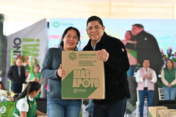 EL GOBERNADOR DEL ESTADO, RICARDO GALLARDO CARDONA, AMPLÍA APOYOS ALIMENTARIOS PARA LAS FAMILIAS POTOSINAS