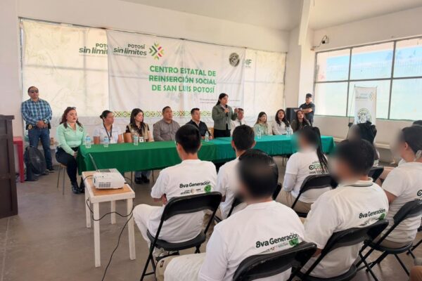 CON APOYO ESTATAL PERSONAS PRIVADAS DE LA LIBERTAD CONCLUYEN PROCESO DE PREVENCIÓN DE ADICCIONES