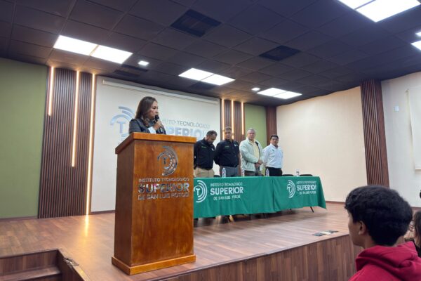 GOBIERNO DEL ESTADO LLEVA EDUCACIÓN AMBIENTAL A ESTUDIANTES DEL TECNOLÓGICO SUPERIOR