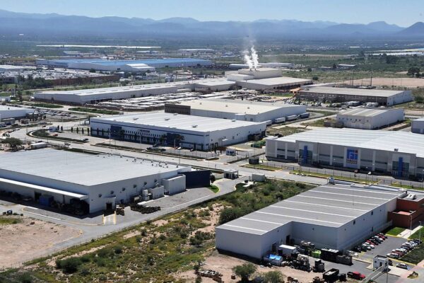 GOBIERNO DEL ESTADO GARANTIZA SUMINISTRO DE AGUA A USUARIOS DE LA ZONA INDUSTRIAL