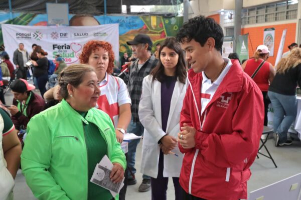 DIF ESTATAL ACERCA SERVICIOS MÉDICOS Y APOYOS SOCIALES A FAMILIAS DE SAN JUAN DE GUADALUPE